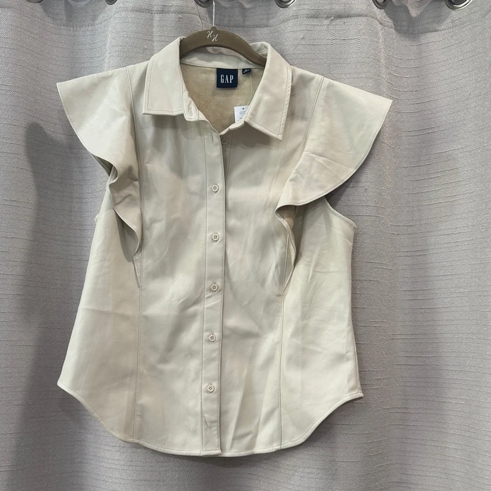 NWT GAP Women's Vegan Faux Leather Cream Button-Down Shirt Size Medium - Picture 2 of 10